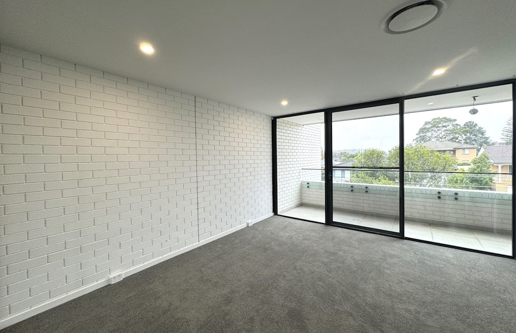 22 Harden Crescent, Georges Hall, NSW, 2198 - Image 7