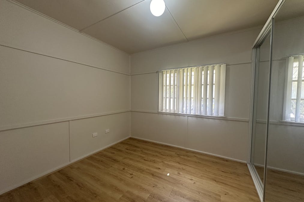 28 Lithgow Avenue, Yagoona, NSW, 2199 - Image 5