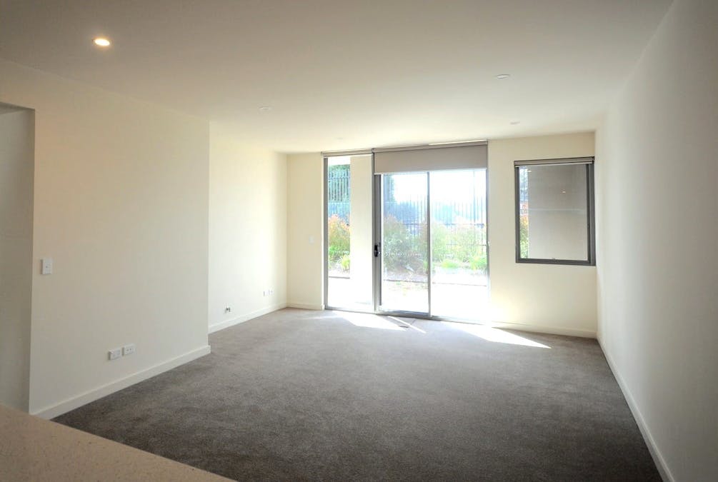 E102/2 Rowe Drive, Potts Hill, NSW, 2143 - Image 3