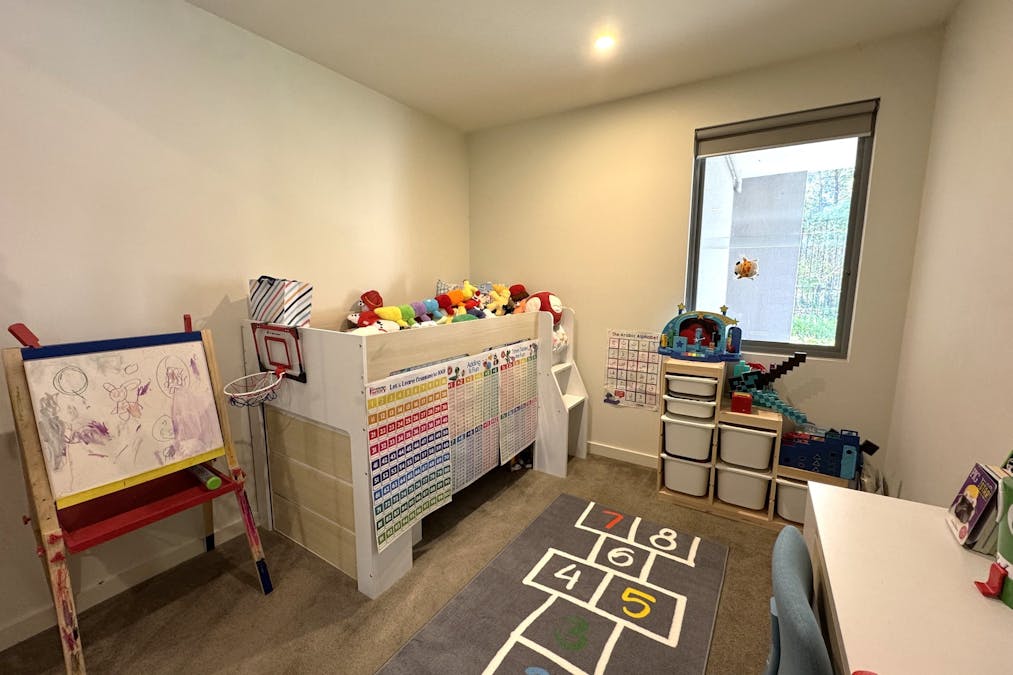 E103/2 Rowe Drive, Potts Hill, NSW, 2143 - Image 6