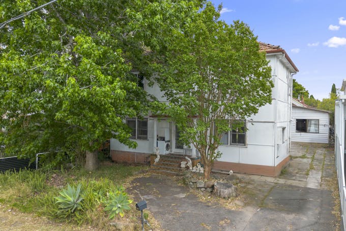 807 Henry Lawson Drive, Picnic Point, NSW, 2213 - Image 1