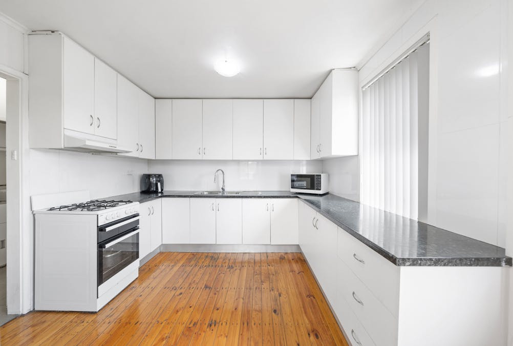 27 Gabo Crescent, Sadleir, NSW, 2168 - Image 3