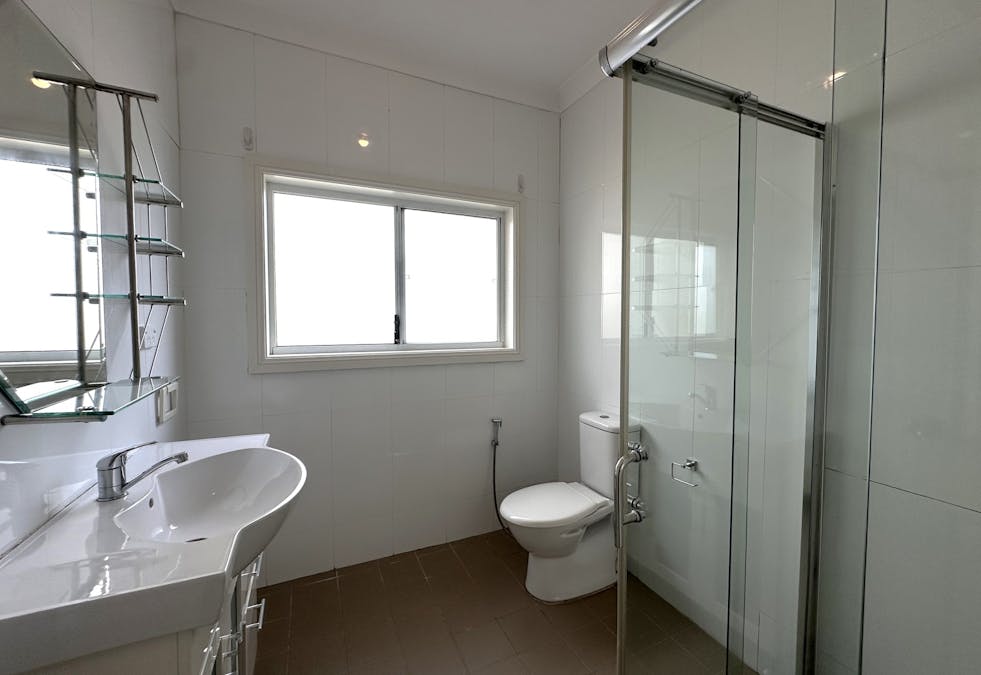 10 Buckland Street, Greenacre, NSW, 2190 - Image 11