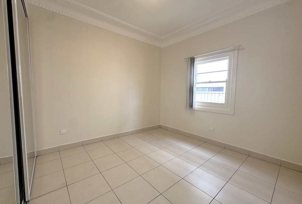 10 Buckland Street, Greenacre, NSW, 2190 - Image 9