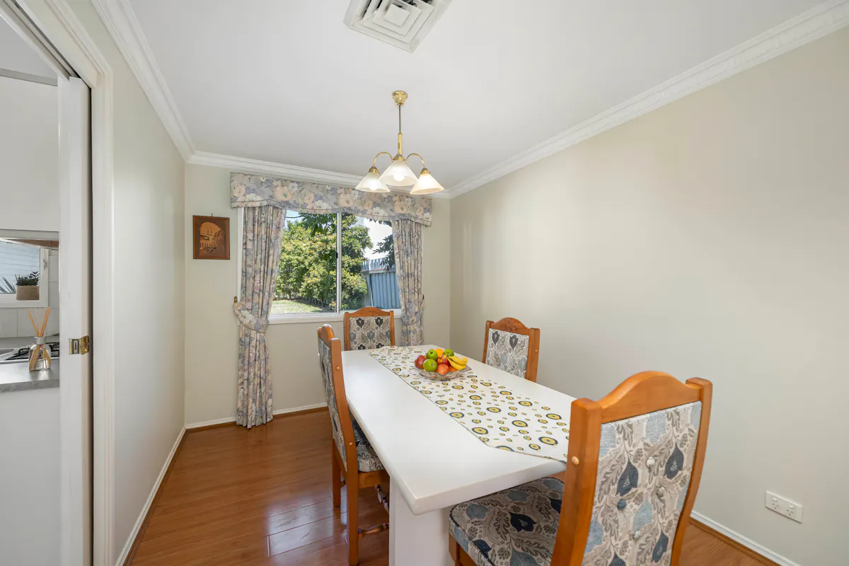 48 Cardigan Road — photo 5 of 17