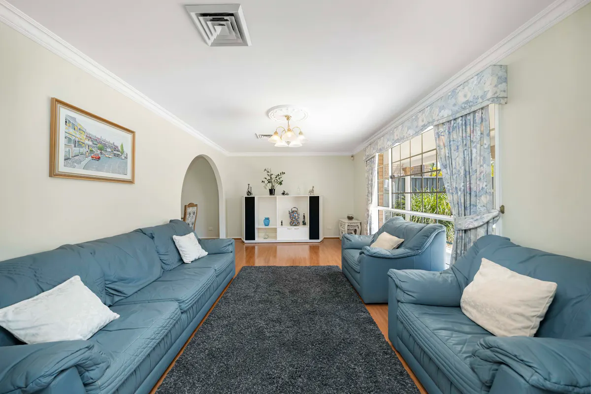 48 Cardigan Road — photo 4 of 17