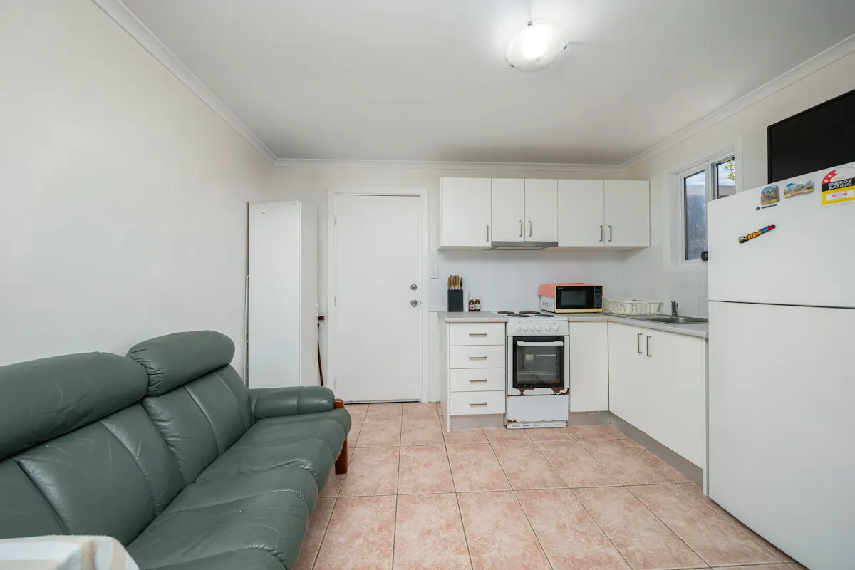 48 Cardigan Road — photo 12 of 17