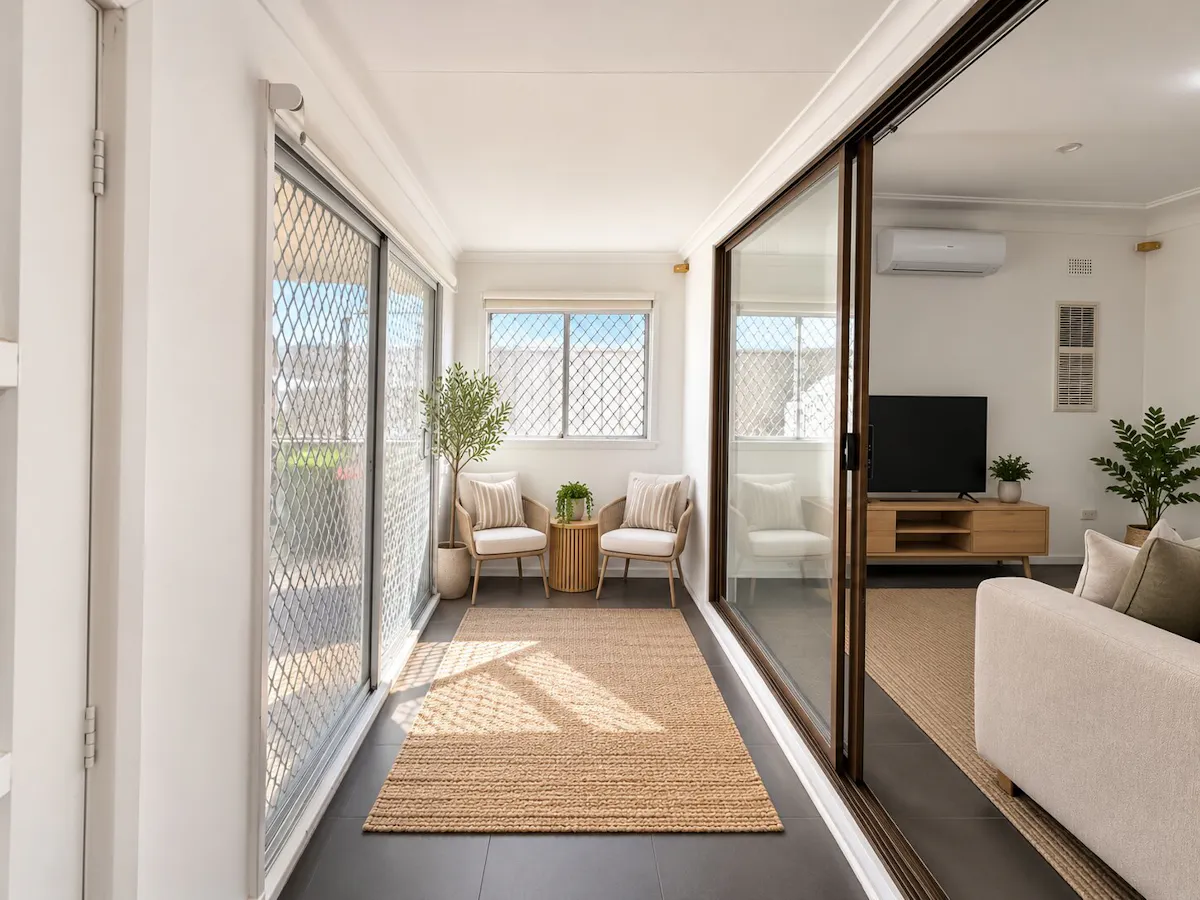 26 Valencia Street — photo 4 of 17