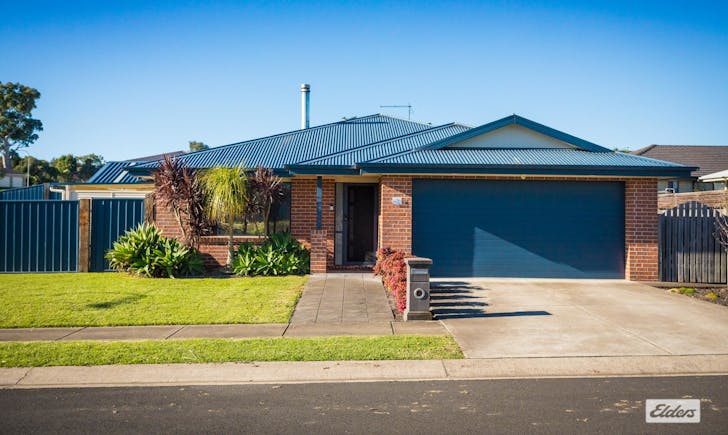 20 Koma Circuit, Bega, NSW, 2550 - Image 2