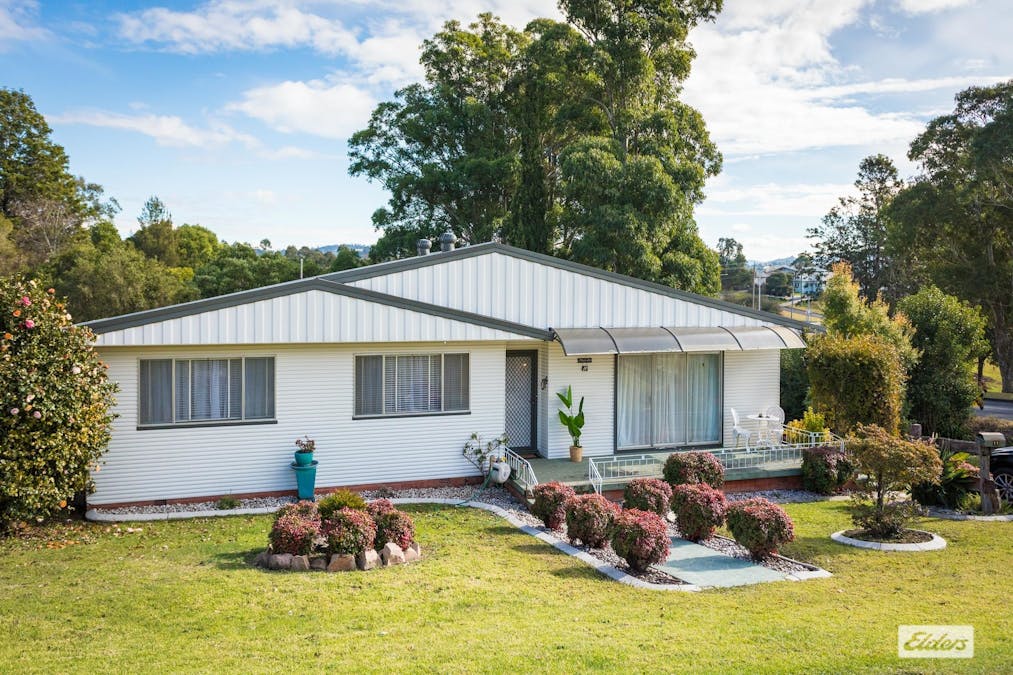 11 Meringo Street, Bega, NSW, 2550 - Image 2