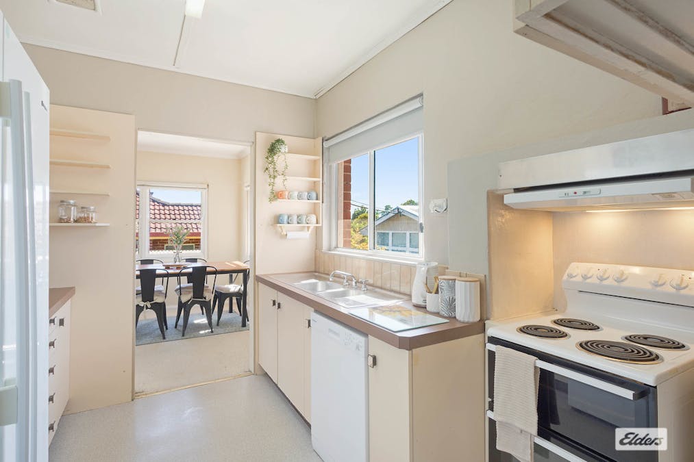 8 Meringo Street, Bega, NSW, 2550 - Image 14