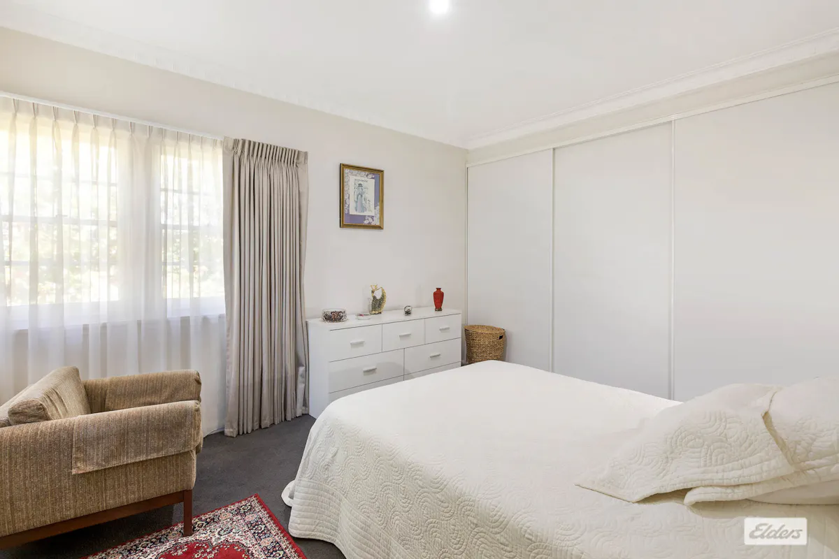 27 Eden Street — photo 12 of 28
