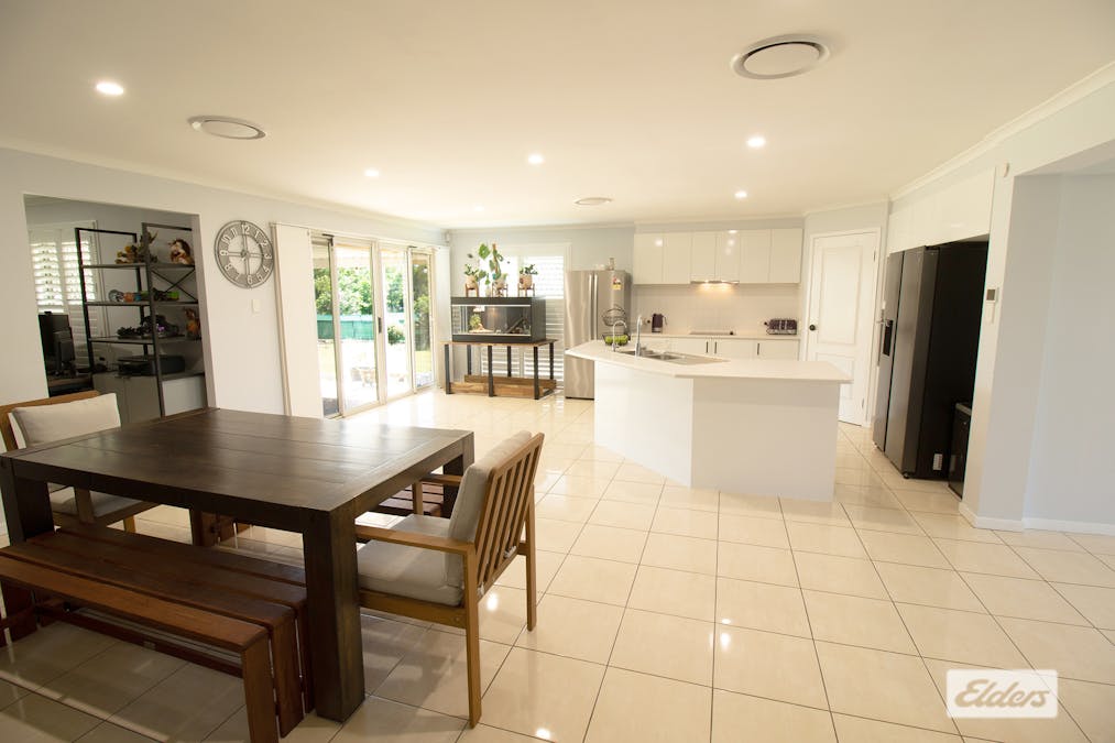 8 Fernrow Drive, Plainland, QLD, 4341 - Image 6