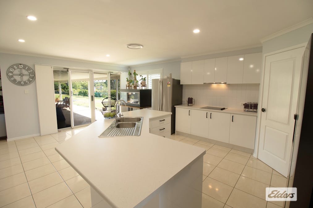 8 Fernrow Drive, Plainland, QLD, 4341 - Image 2