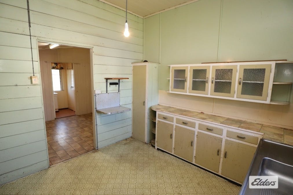25 Orton Street, Laidley, QLD, 4341 - Image 8