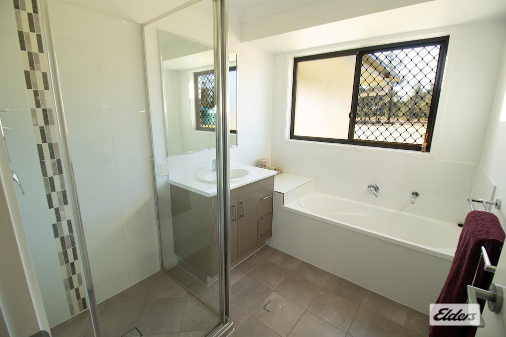 10 Hanlon Court, Laidley Heights, QLD, 4341 - Image 12