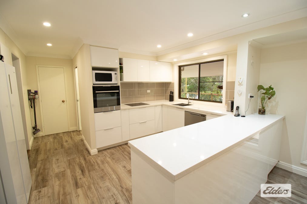 8 Wheatley Court, Regency Downs, QLD, 4341 - Image 7