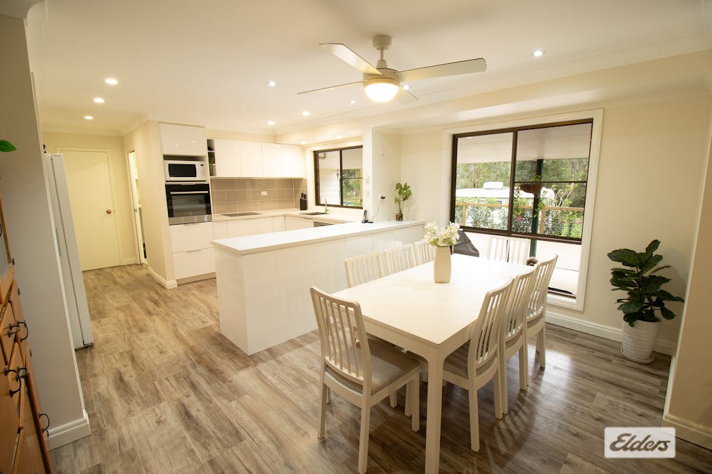 8 Wheatley Court, Regency Downs, QLD, 4341 - Image 5