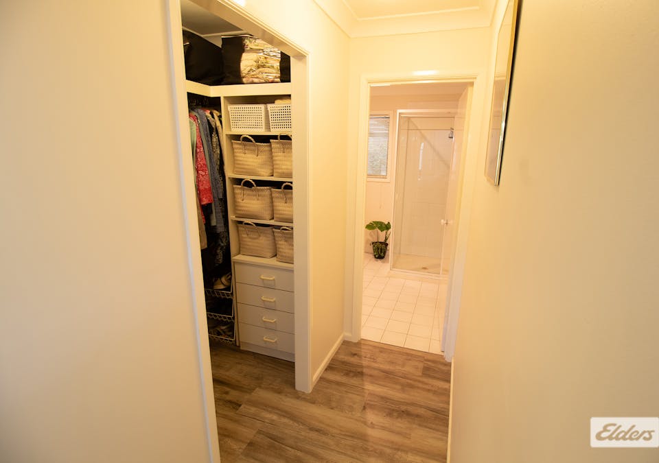 8 Wheatley Court, Regency Downs, QLD, 4341 - Image 11