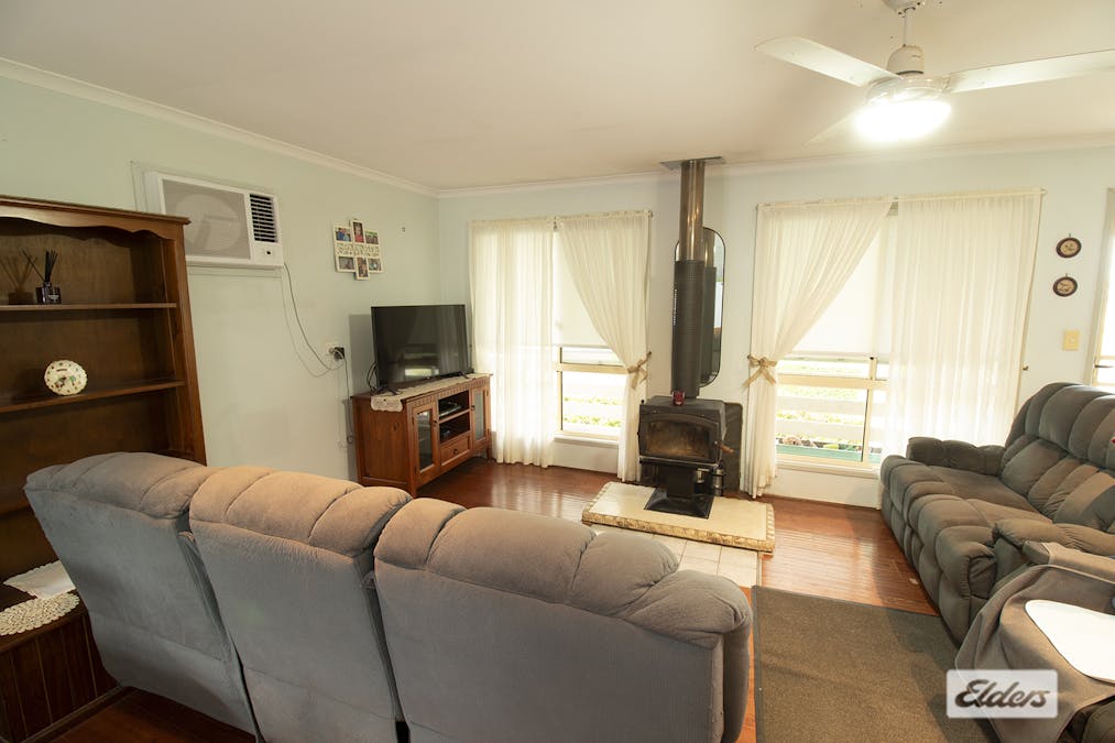 25 Caleys Court, Lockrose, QLD, 4342 - Image 5