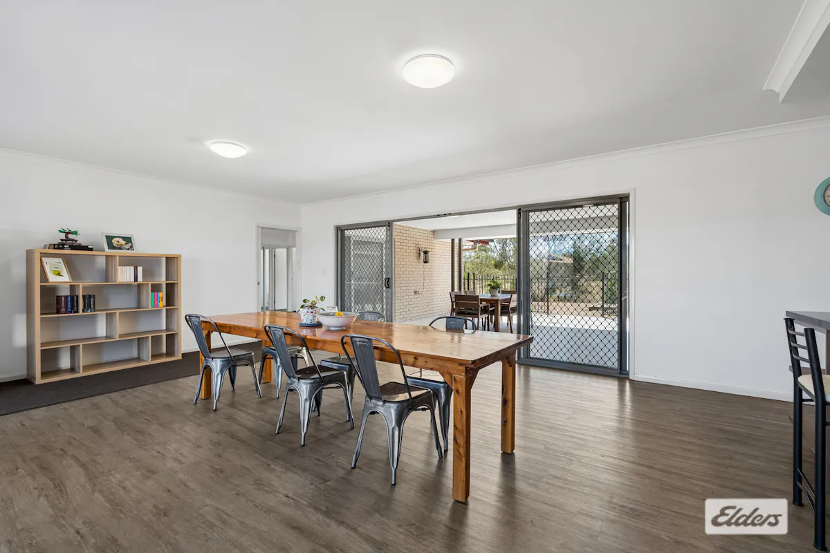 6 Fernrow Drive — photo 8 of 22