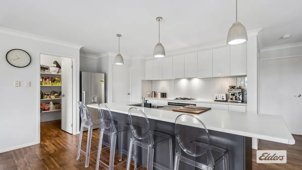 3 Hanlon Court — photo 2 of 25