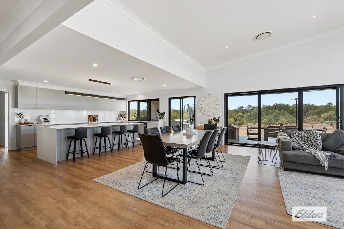 13 Propeller Place — photo 2 of 30