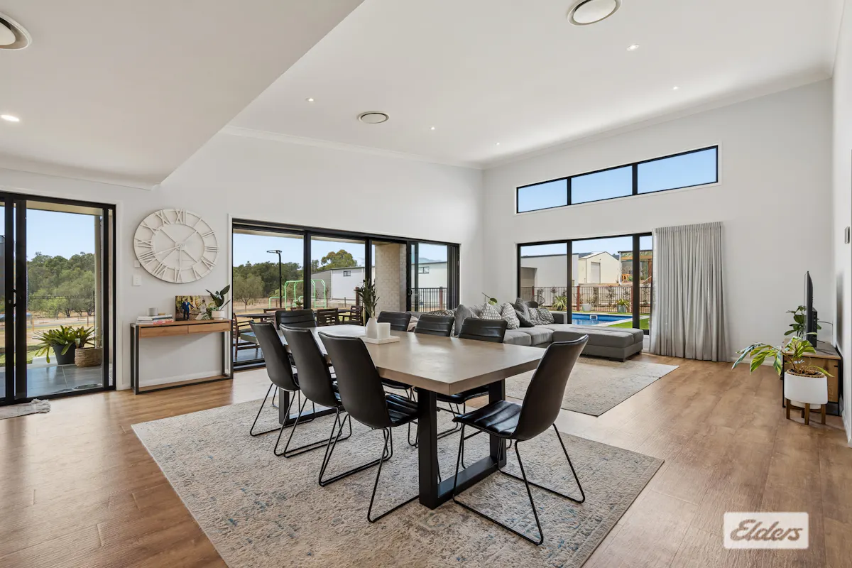 13 Propeller Place — photo 5 of 30