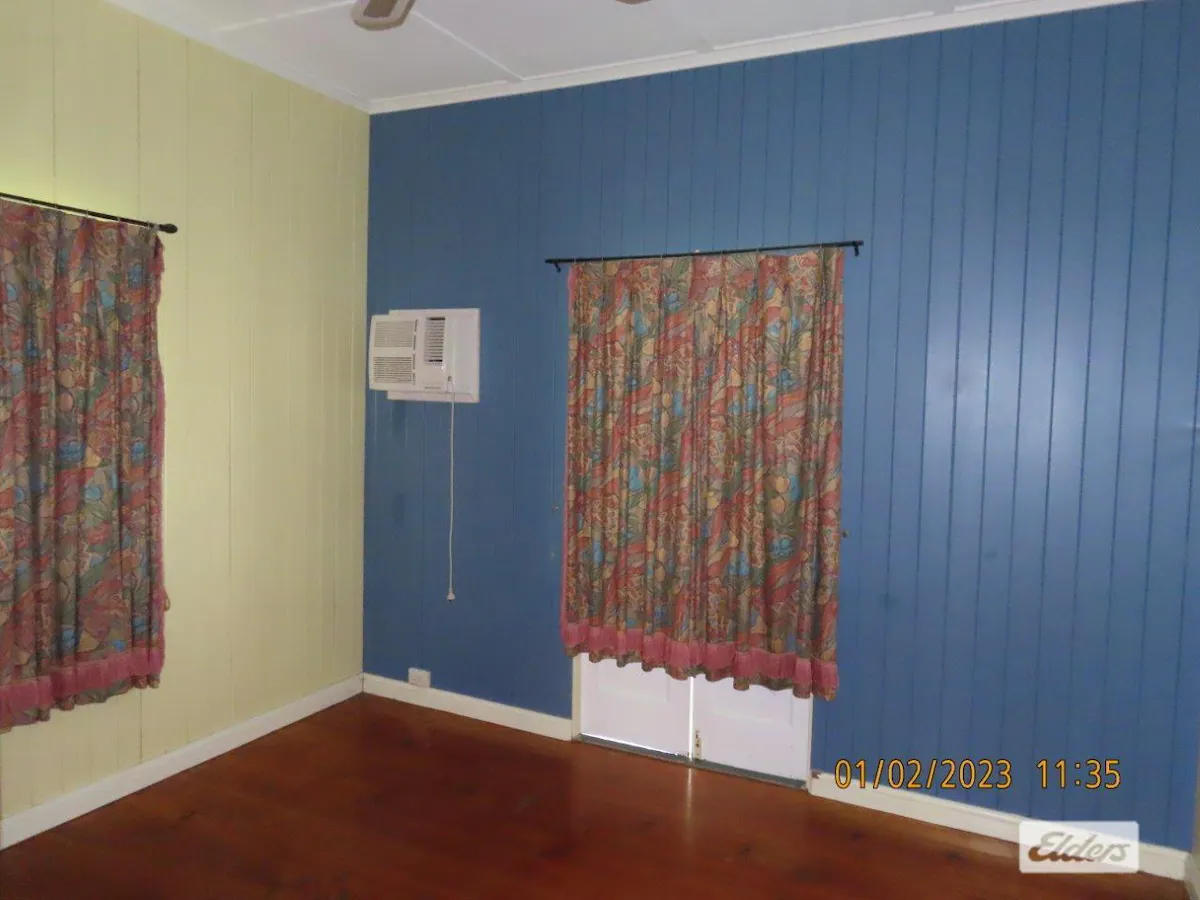 LAIDLEY, walking distance to all local schools and shops — photo 15 of 18