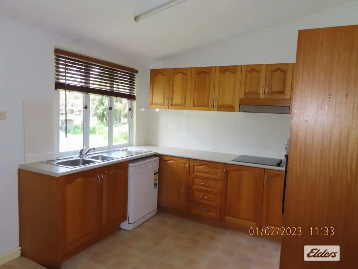 LAIDLEY, walking distance to all local schools and shops — photo 7 of 18