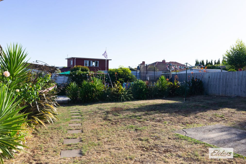 115 Nicholls Street, Devonport, TAS, 7310 - Image 12