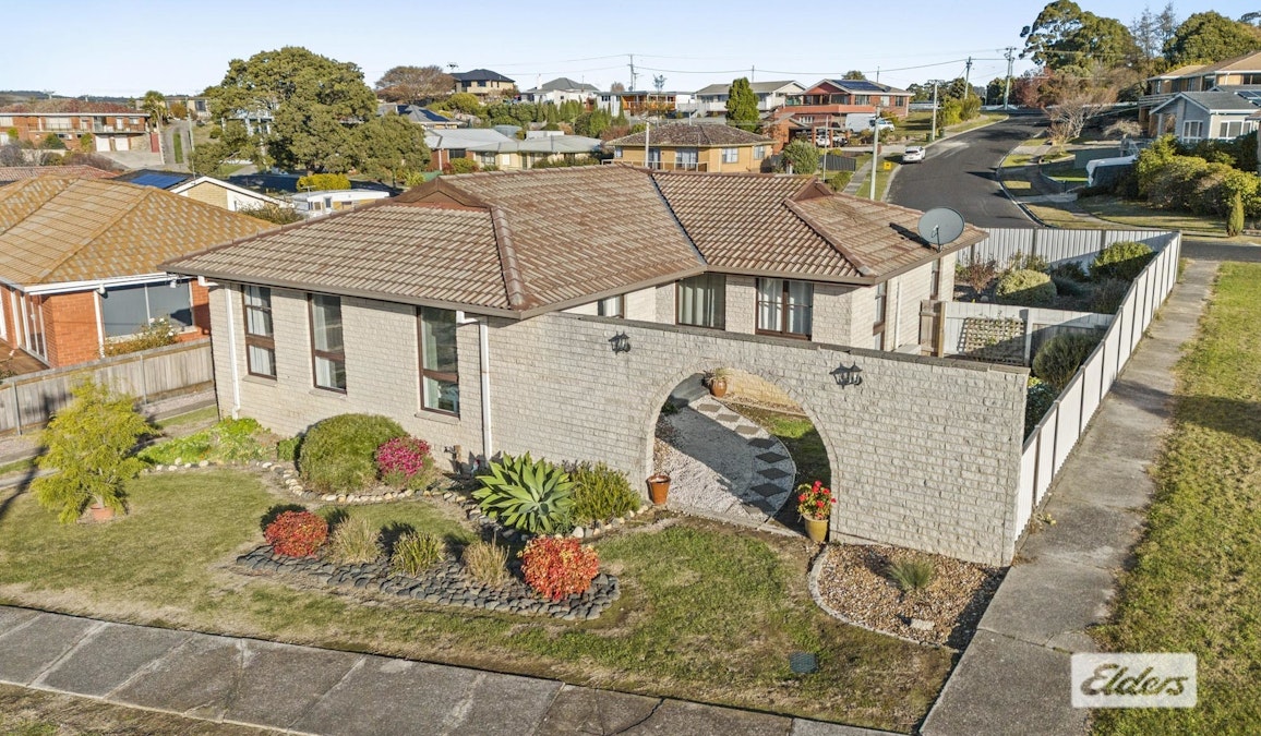 9 Richardson Street, West Ulverstone, TAS, 7315 - Image 1