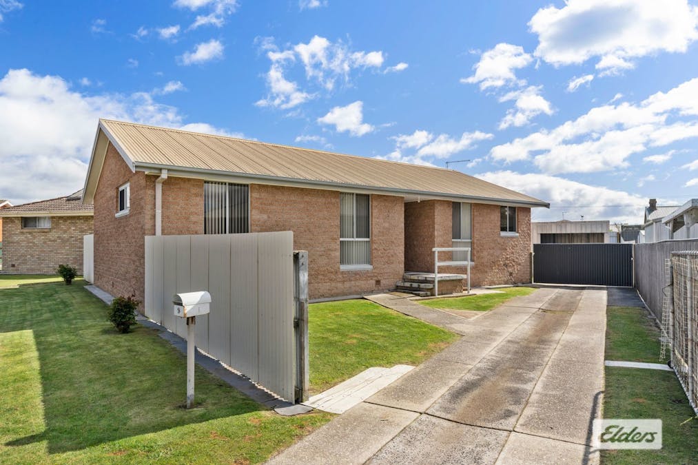 9 Pengana Court, West Ulverstone, TAS, 7315 - Image 1