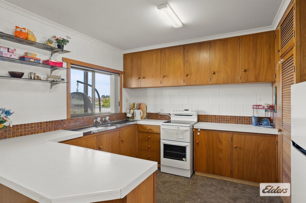 21 Lovett Street, Devonport, TAS, 7310 - Image 12