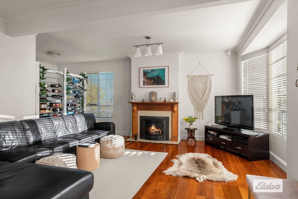 22 Elliott Street, West Ulverstone, TAS, 7315 - Image 2