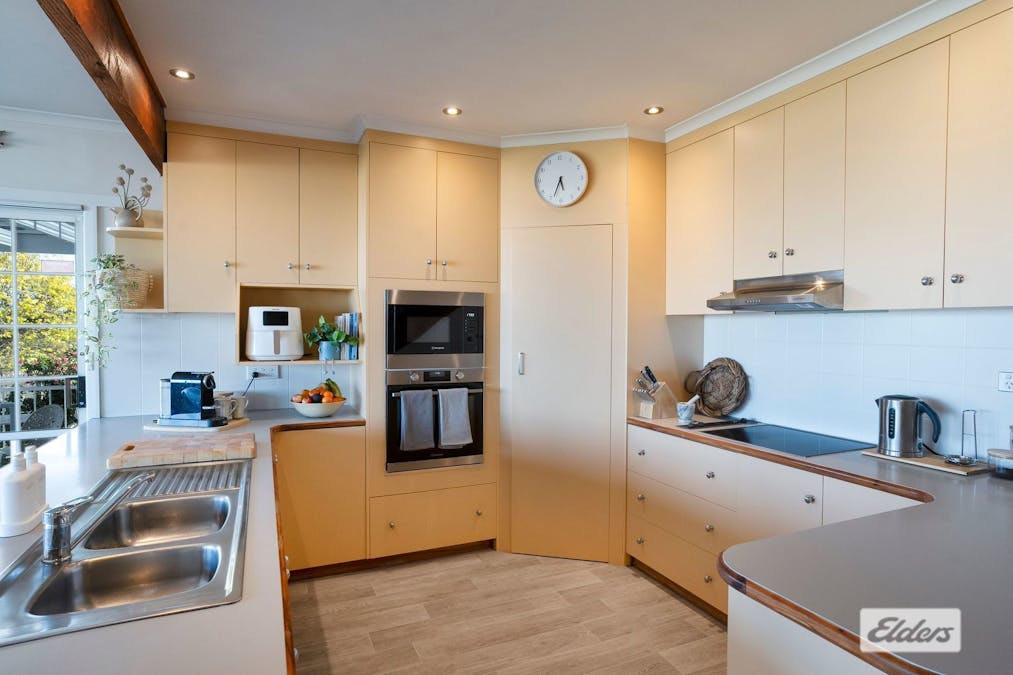 22 Elliott Street, West Ulverstone, TAS, 7315 - Image 10