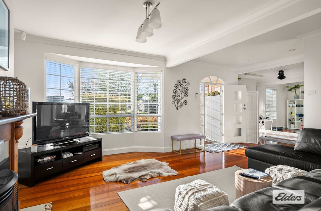 22 Elliott Street, West Ulverstone, TAS, 7315 - Image 4