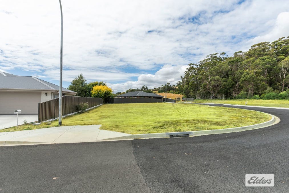 33 Jerling Street, West Ulverstone, TAS, 7315 - Image 1