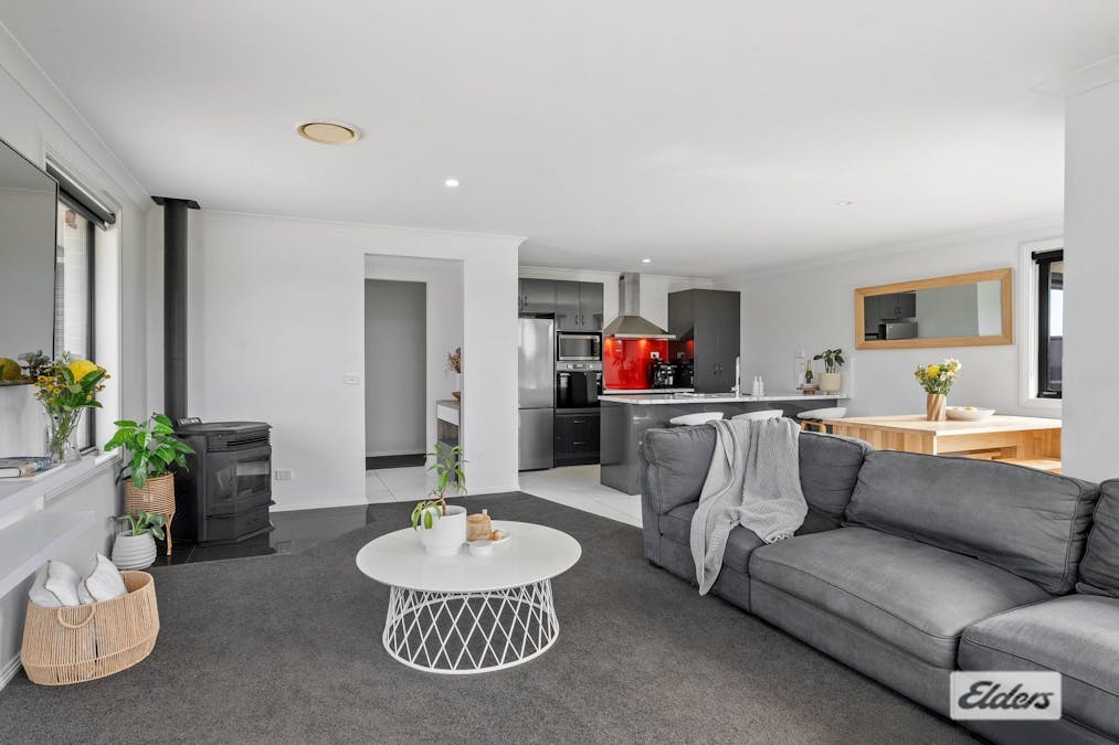 109 Penguin Road, West Ulverstone, TAS, 7315 - Image 3