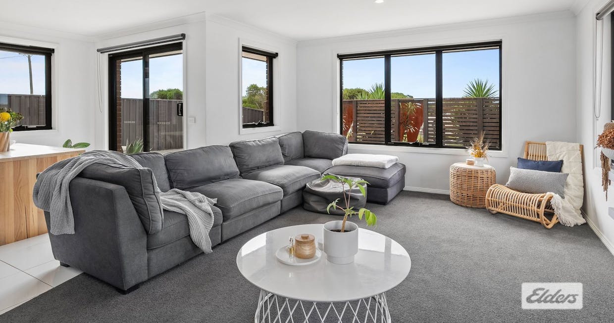 109 Penguin Road, West Ulverstone, TAS, 7315 - Image 4