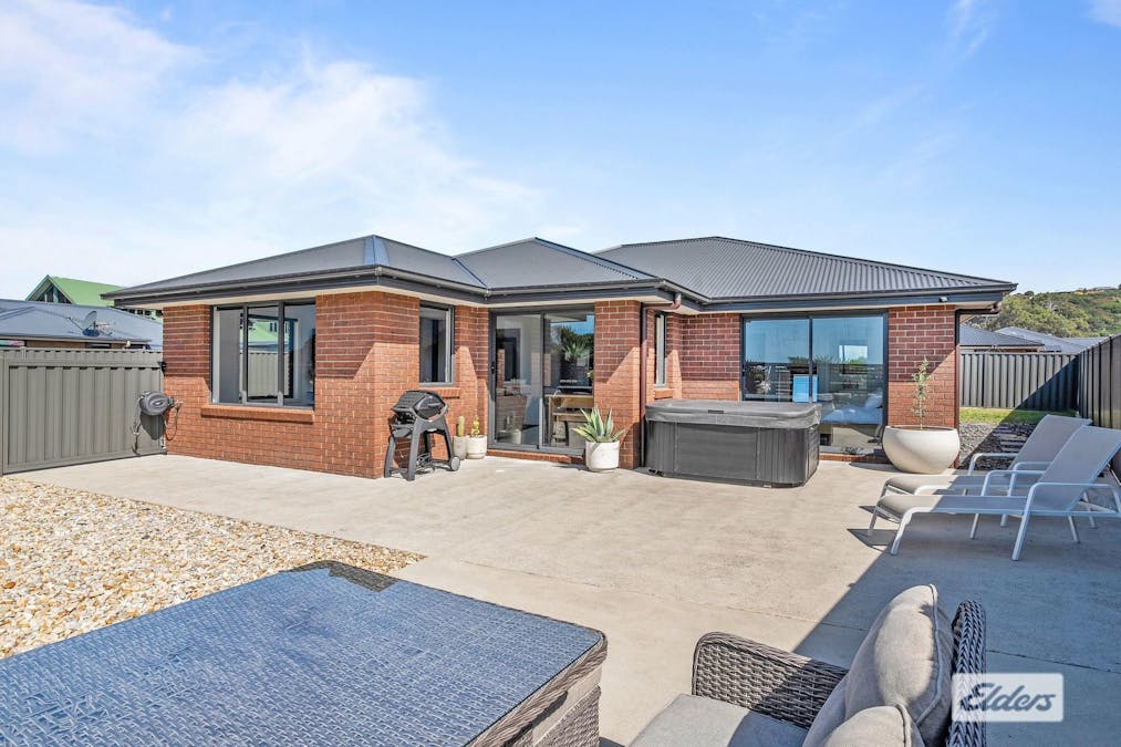 109 Penguin Road, West Ulverstone, TAS, 7315 - Image 15