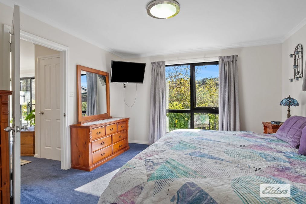11 Evelyn Street, Penguin, TAS, 7316 - Image 10