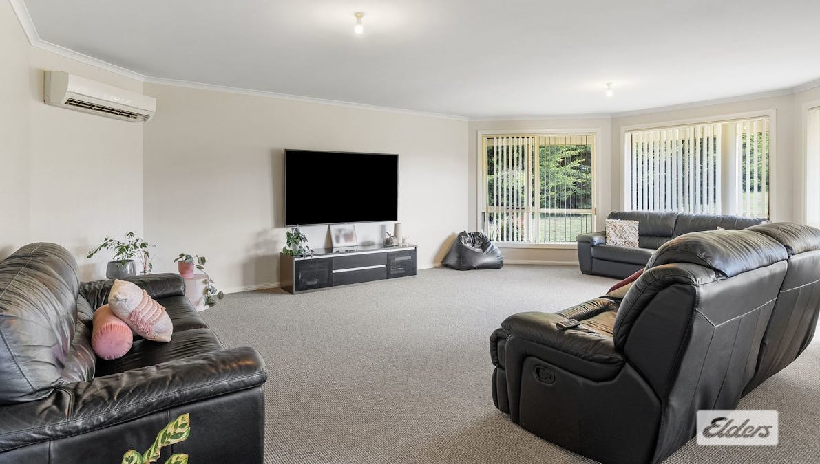 152 South Road, Penguin, TAS, 7316 - Image 2