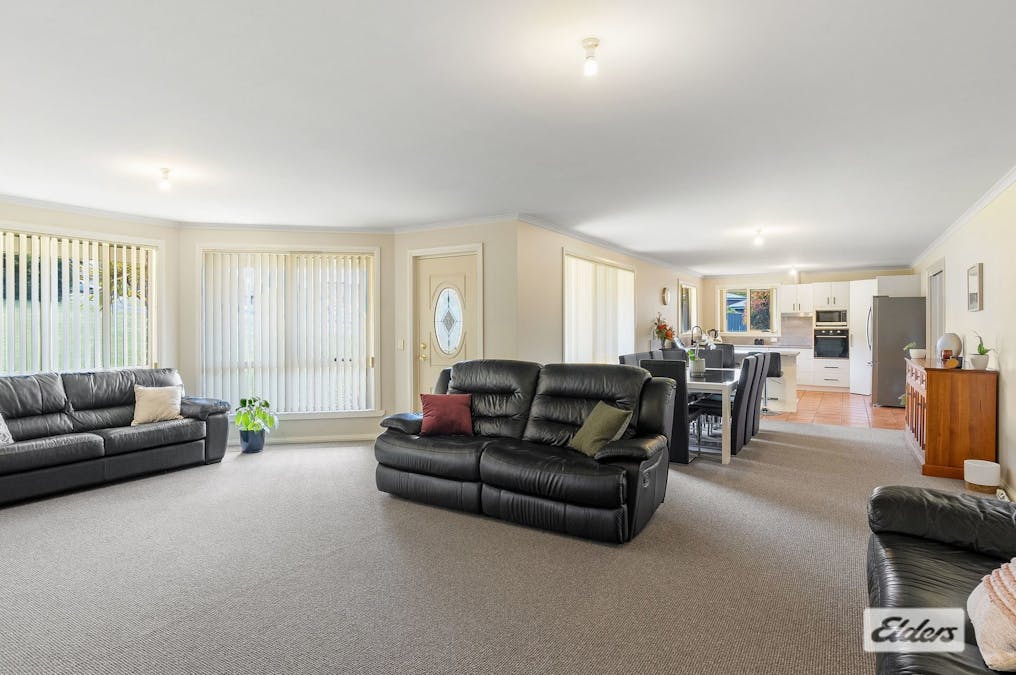 152 South Road, Penguin, TAS, 7316 - Image 3