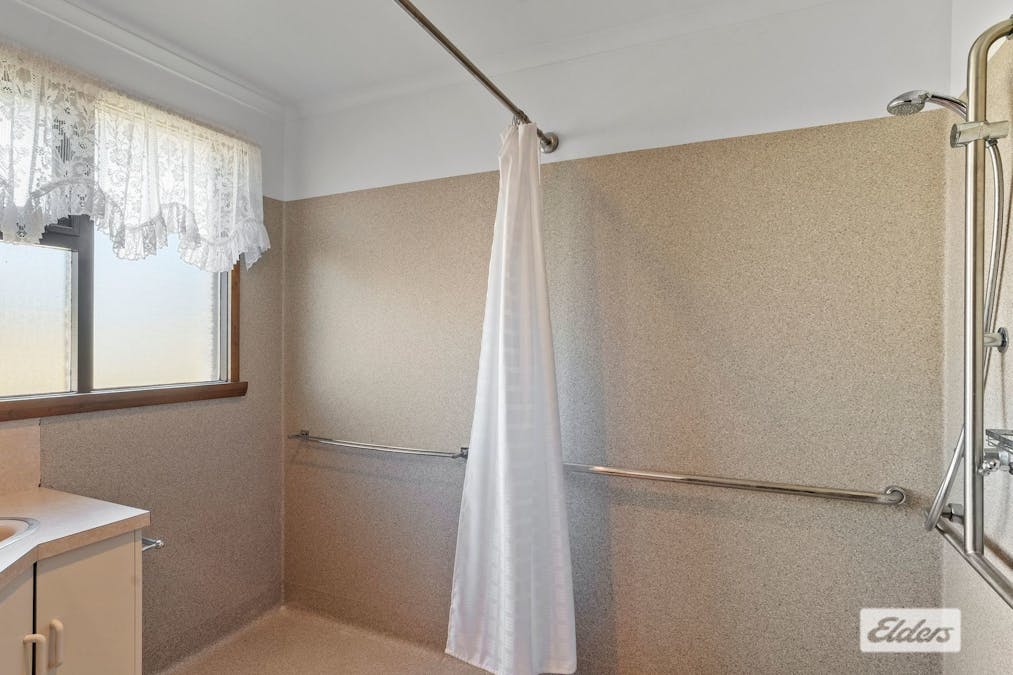 8 Epsom Road, Penguin, TAS, 7316 - Image 5