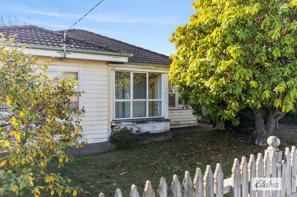17 Grove Street, Ulverstone, TAS, 7315 - Image 1