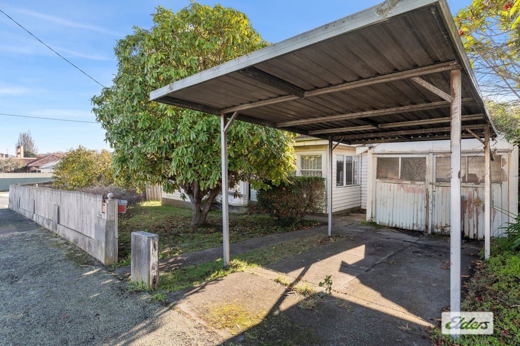 17 Grove Street, Ulverstone, TAS, 7315 - Image 2