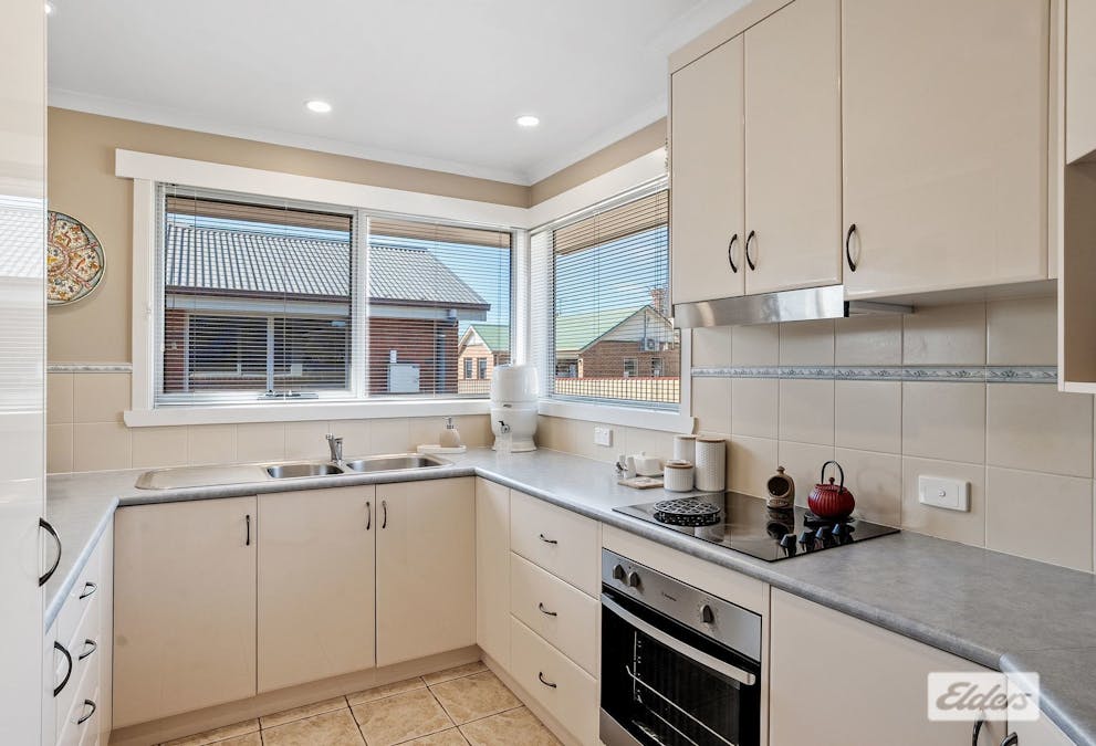 4/42 Main Street, Ulverstone, TAS, 7315 - Image 3