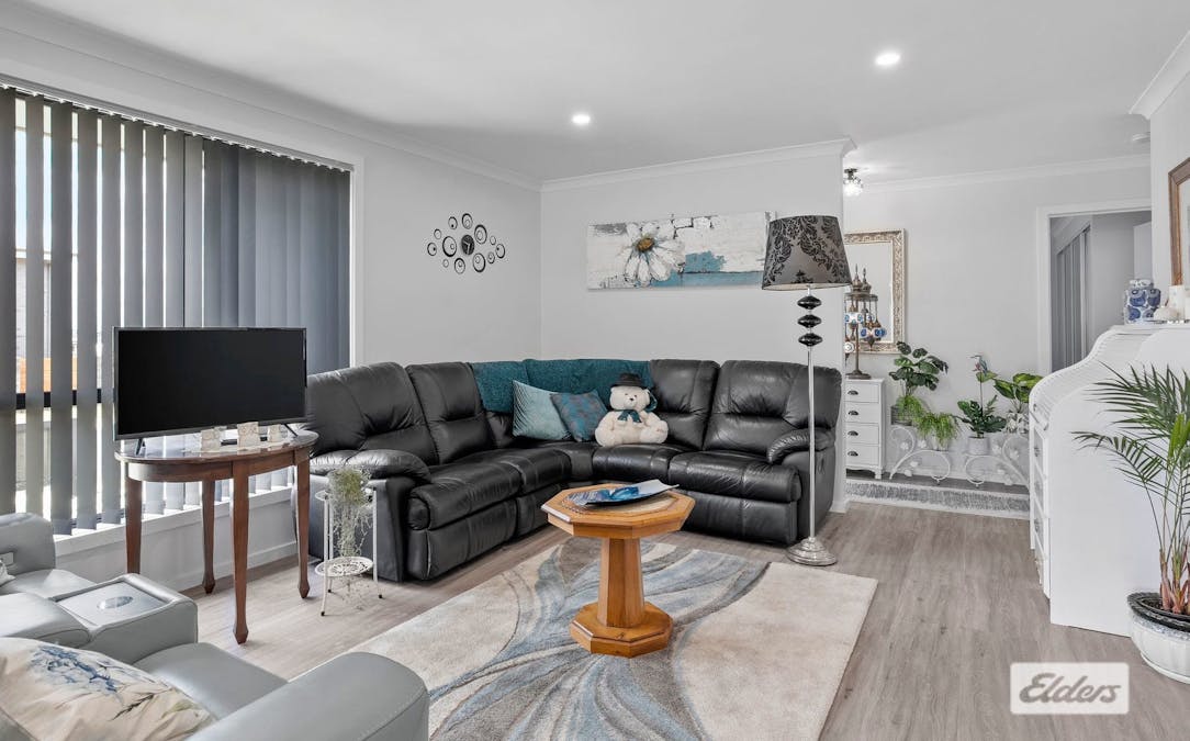 6 Barleen Place, West Ulverstone, TAS, 7315 - Image 4