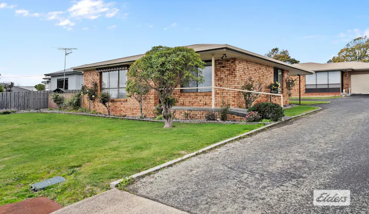 1/9 McDonald Street, Ulverstone, TAS, 7315 - Image 1